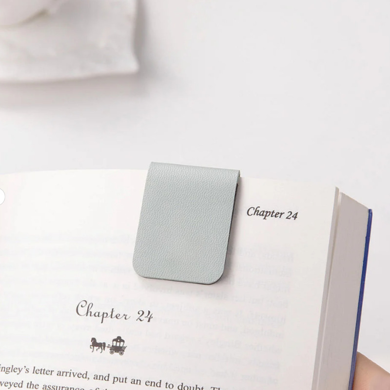Premium Leather Magnetic Bookm - Bookmark Magnetic Clip のレビューと価格