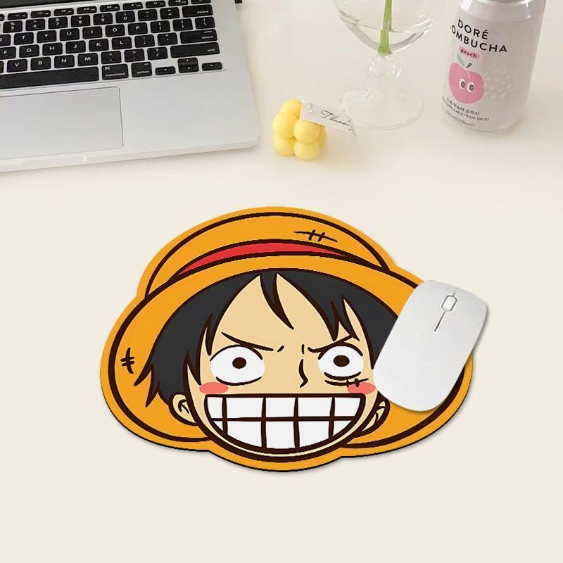 One Piece Luffy Mouse Pad, Sma - Stationery Office のレビューと価格